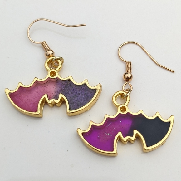 Bats Purple Wicked Earrings Handmade Resin Bat Gold Lightweight Spooky - Picture 3 of 7